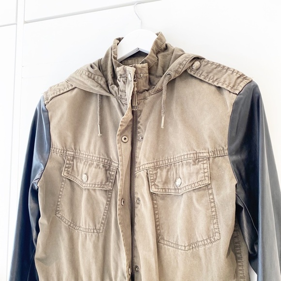 𝅺aritzia Balfour Jacket - Picture 5 of 7